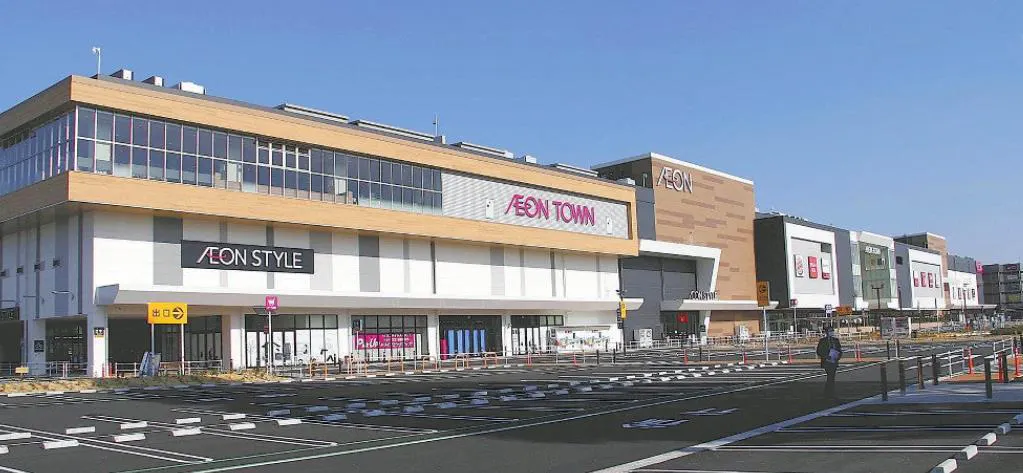 【イオンタウンふじみ野】キッチンカーや食物販、各種プロモーションに適した地域密着型のショッピングセンター入口近くの通行量野多い軒下スペース