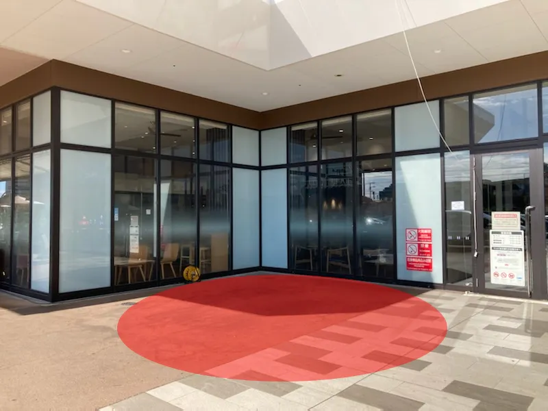 【イオンタウンふじみ野】キッチンカーや食物販、各種プロモーションに適した地域密着型のショッピングセンター入口近くの通行量野多い軒下スペース