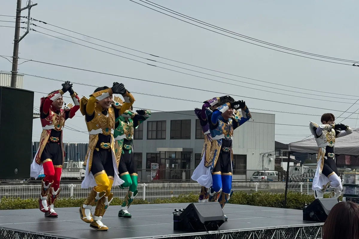 【ヘイワールド!!/メインエリア】屋外車両展示やミニコンサート、プロモーションイベントに最適な商業施設の大型駐車場スペース