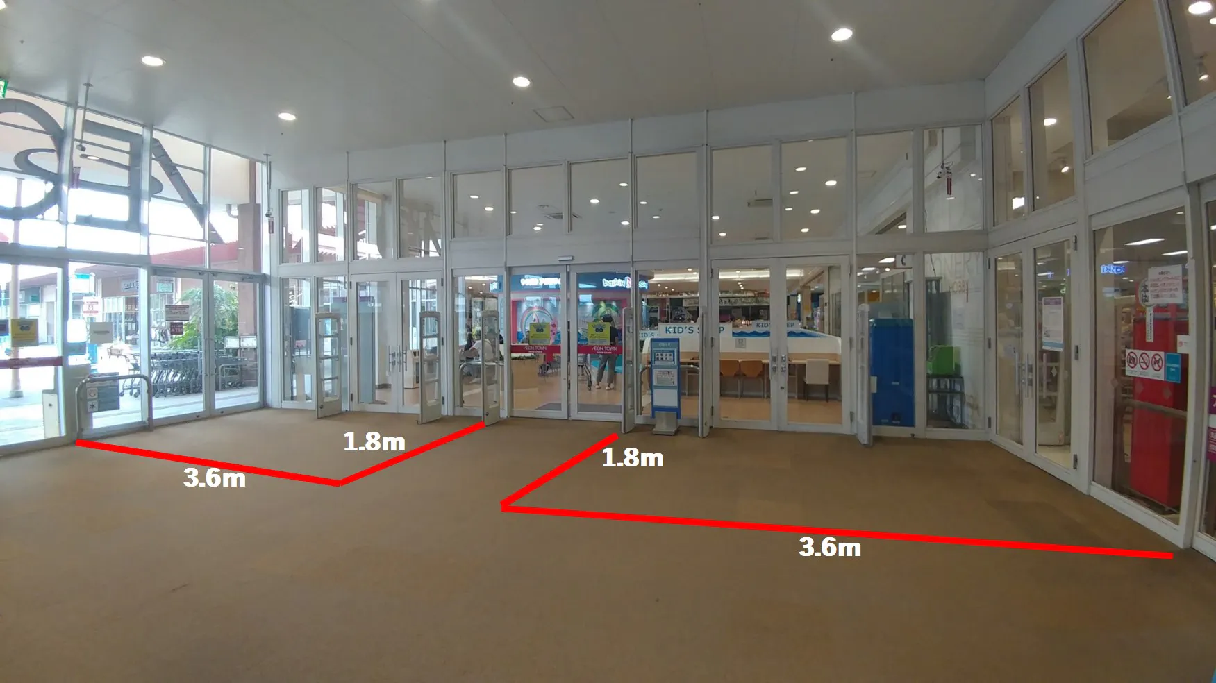 【イオンタウン館山】ポップアップストアやプロモーションイベントに最適なエントランス部分を利用可能なイベントスペース(第三風除室②)