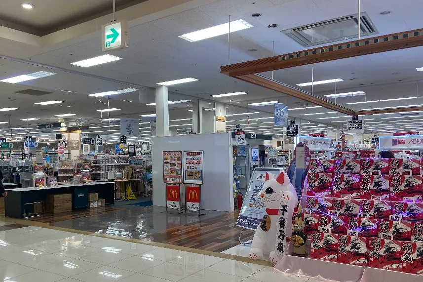 【イオンモール佐賀大和(佐賀県)】1階 セルフレジ横 催事スペース