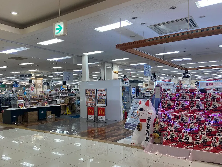 【イオンモール佐賀大和（佐賀県）】1階　セルフレジ横　催事スペースの画像