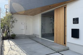 【大阪府豊中市】キッチンカー出店にもおすすめ!住宅街にあるモデルハウスの明るく開放的なガレージ&室内スペース