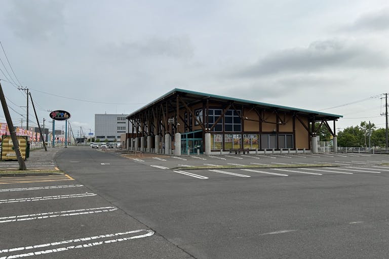 【ダイナム郡山店】キッチンカーに最適なアミューズメント施設のイベントスペースの画像1