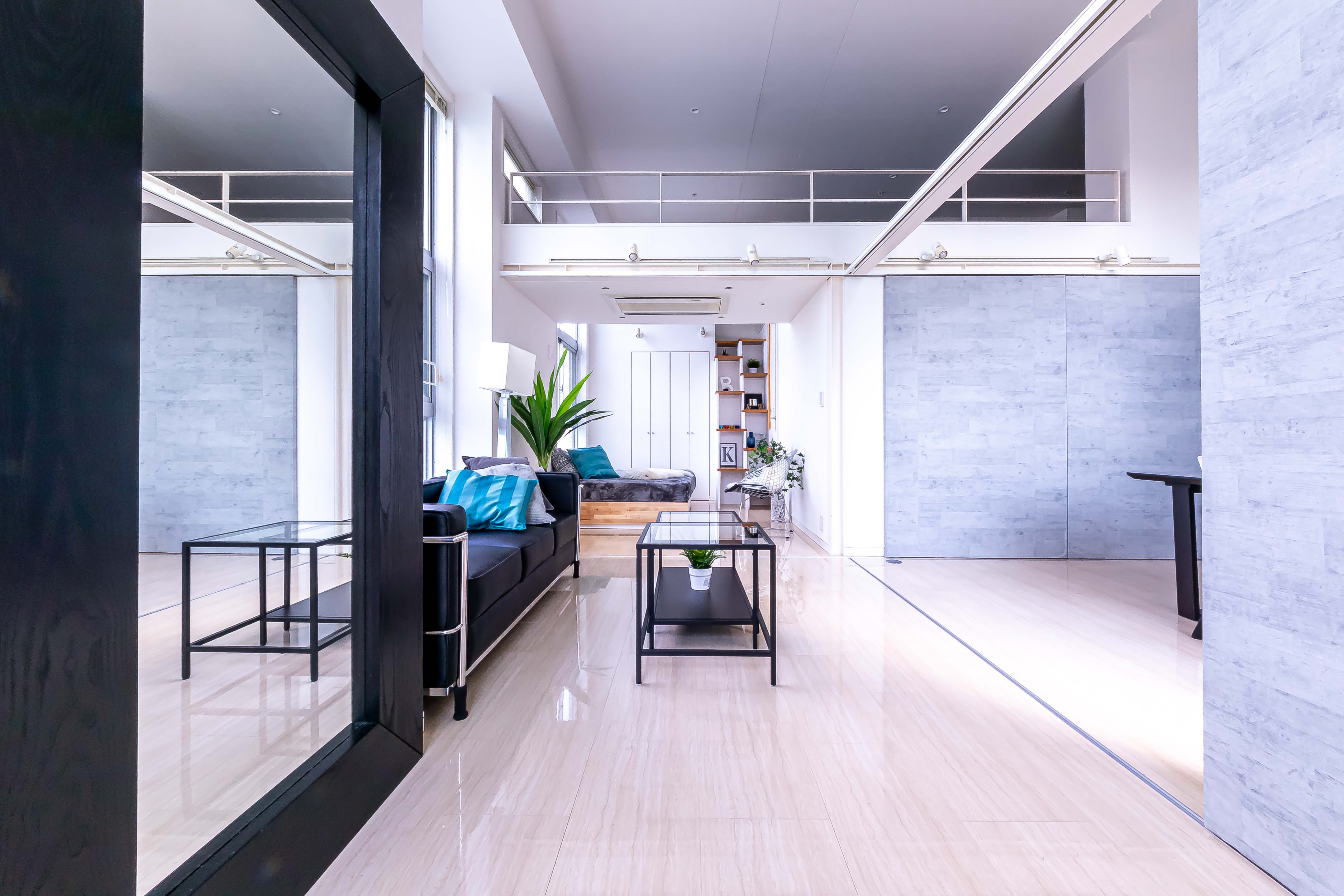 【代々木駅4分】二面採光・天井高４ｍで撮影に適した自然光豊かなレンタルスタジオの画像12