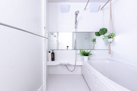 【代々木駅4分】二面採光・天井高4mで撮影に適した自然光豊かなレンタルスタジオ