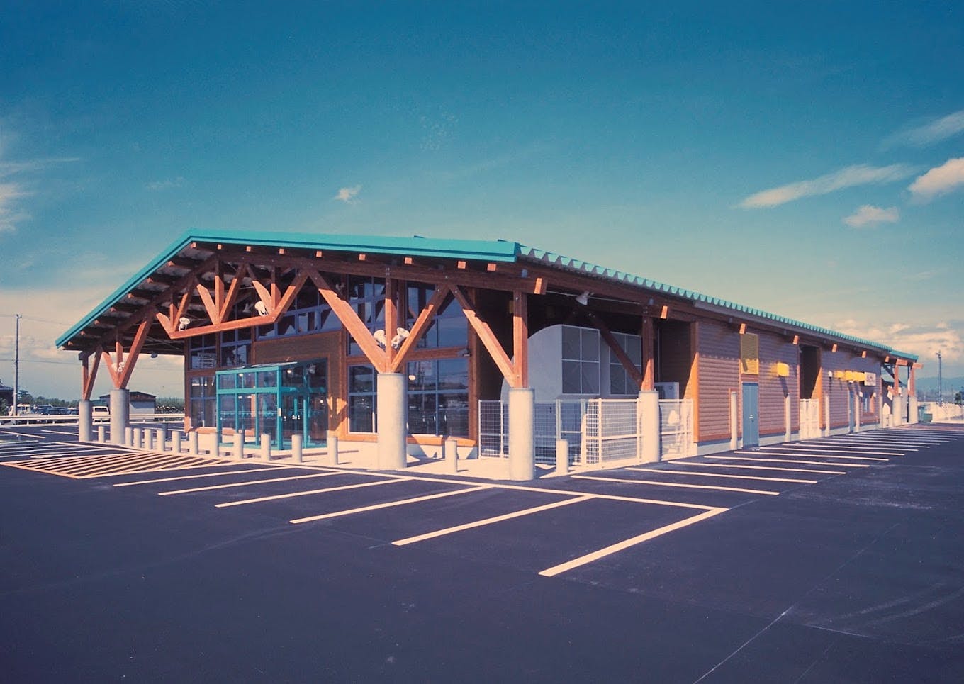 【ダイナム白根店ゆったり館】キッチンカーや各種プロモーションイベントでの出店に最適なアミューズメント施設のイベントスペース