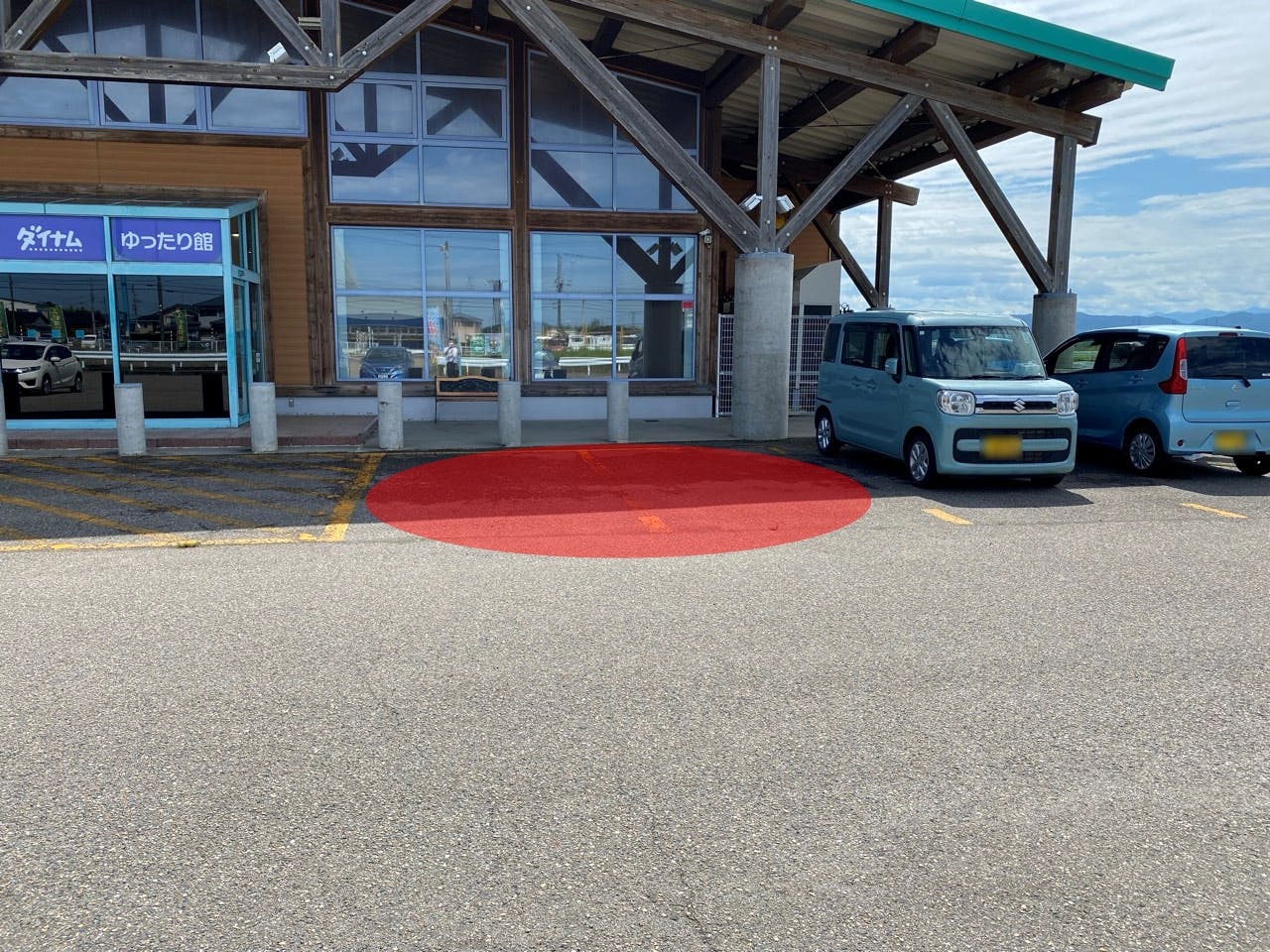 【ダイナム白根店ゆったり館】キッチンカーや各種プロモーションイベントでの出店に最適なアミューズメント施設のイベントスペース