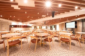 【新宿駅1分】展示会に最適な新宿駅から徒歩1分の場所にある展示会スペース