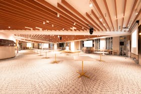 【新宿駅1分】展示会に最適な新宿駅から徒歩1分の場所にある展示会スペース