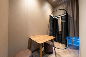 【新宿駅1分】展示会に最適な新宿駅から徒歩1分の場所にある展示会スペース