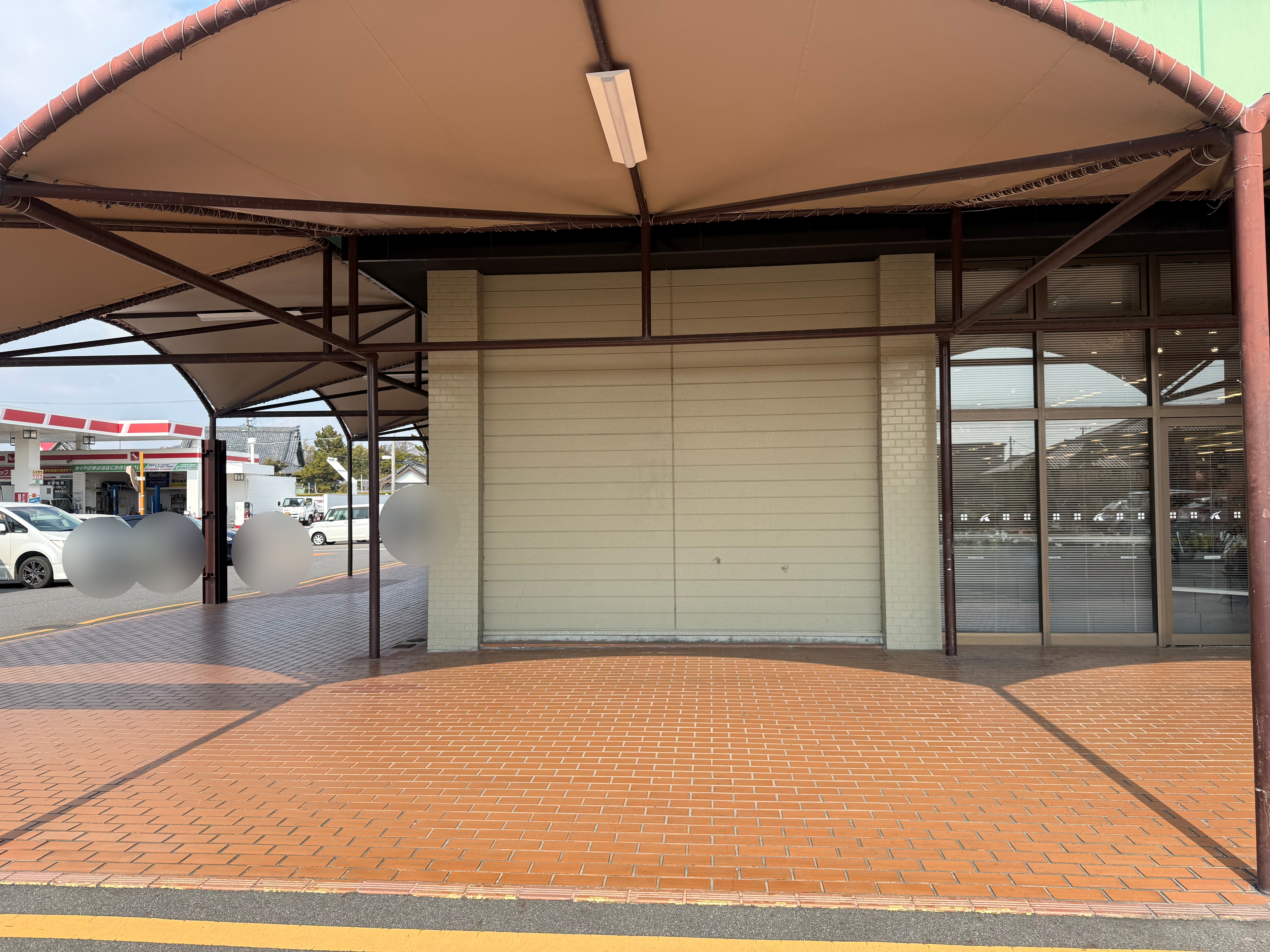 【Aコープ吉良店】食物販や販促イベントに最適な軒下スペース