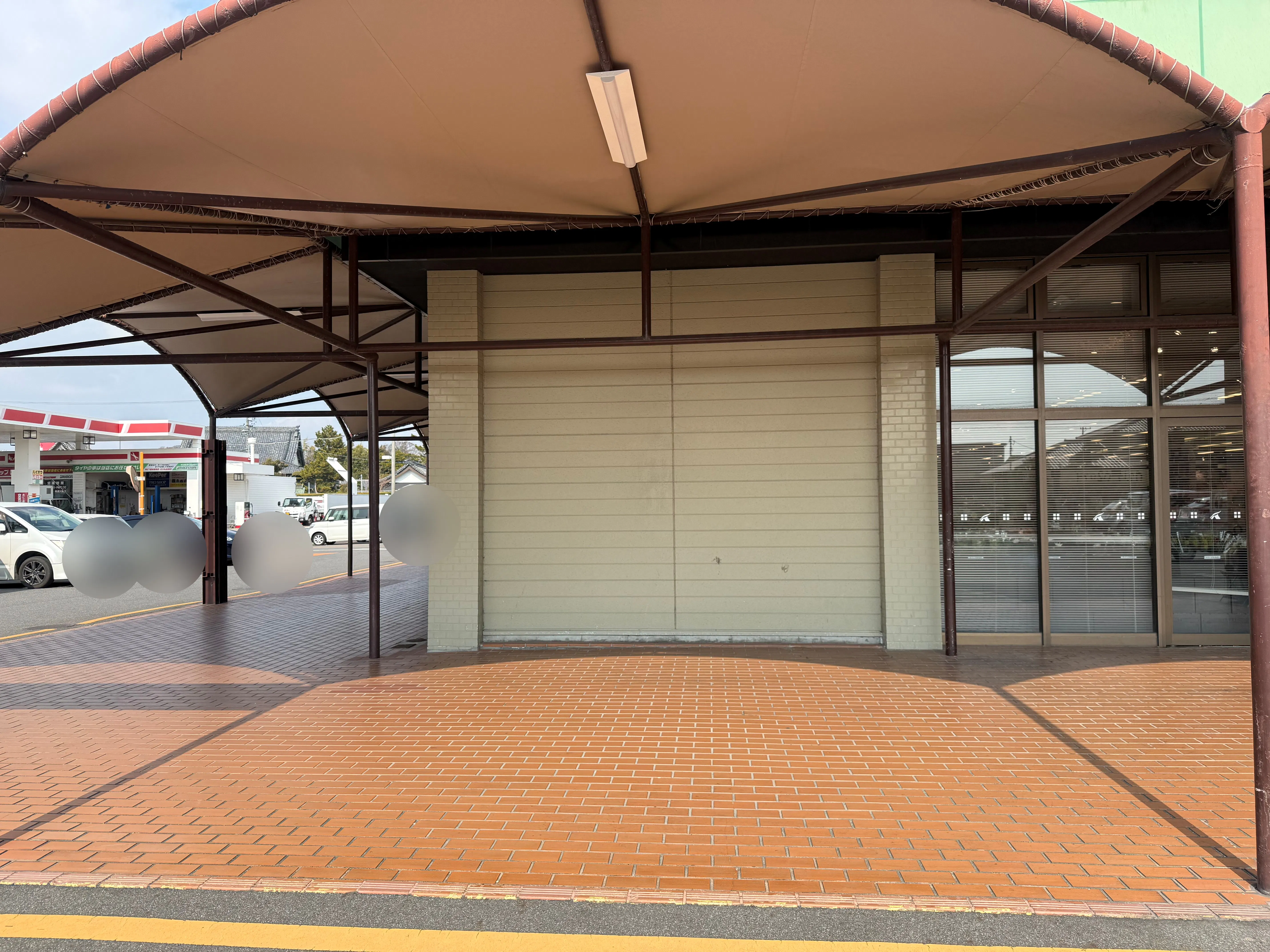 【Aコープ吉良店】食物販や販促イベントに最適な軒下スペース