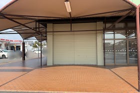 【Aコープ吉良店】食物販や販促イベントに最適な軒下スペース