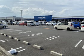 【スーパーセンタートライアル八街店】キッチンカー(調理営業)出店限定/屋外スペース