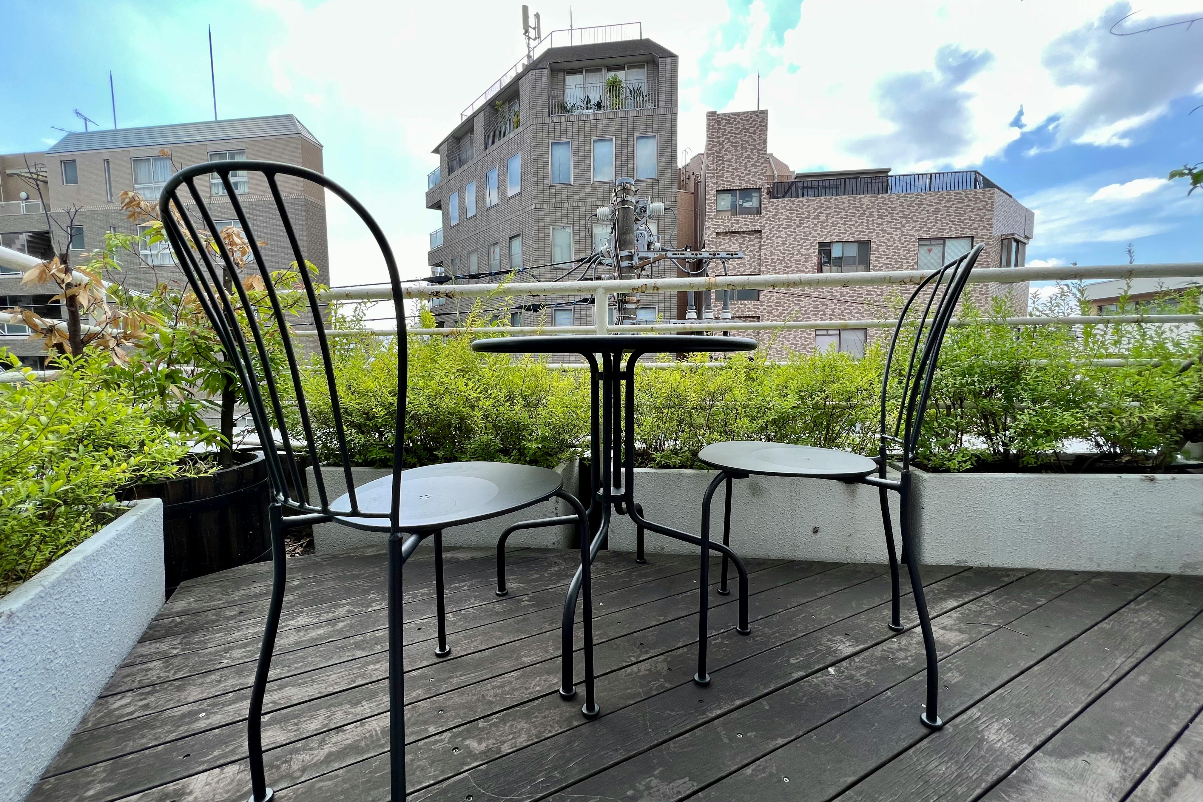 【恵比寿駅5分】ガーデンプレイス付近・8㎡のテラス付レンタルスペース(4F)