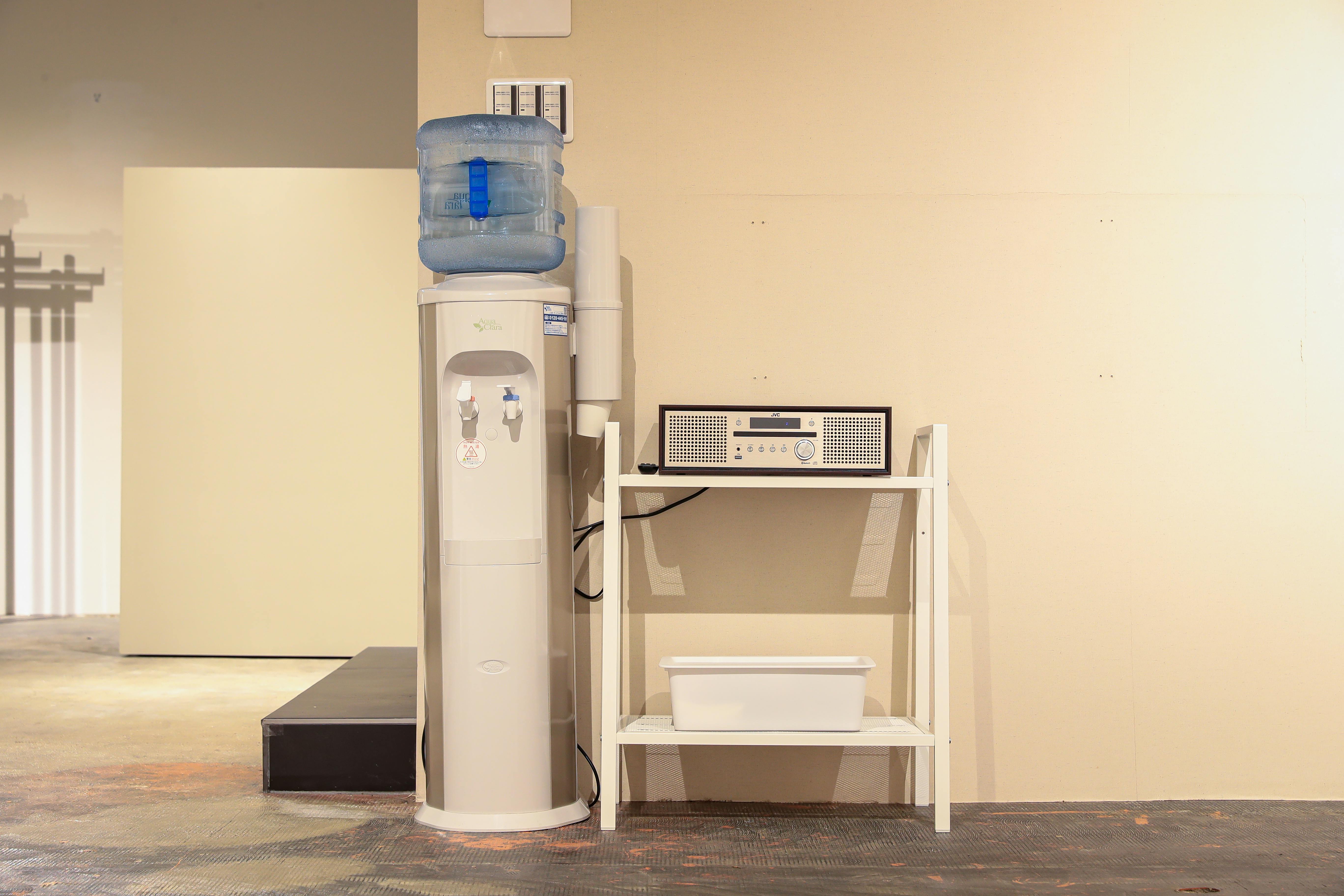 ウォーターサーバー(温・冷)/オーディオ:CD・Bluetooth・USB・AM/FM Radio対応