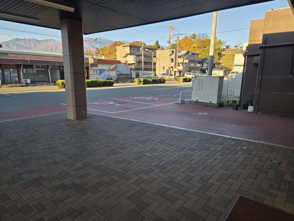 【双葉食彩館】キッチンカー出店やプロモーション催事に最適な屋外軒下スペース