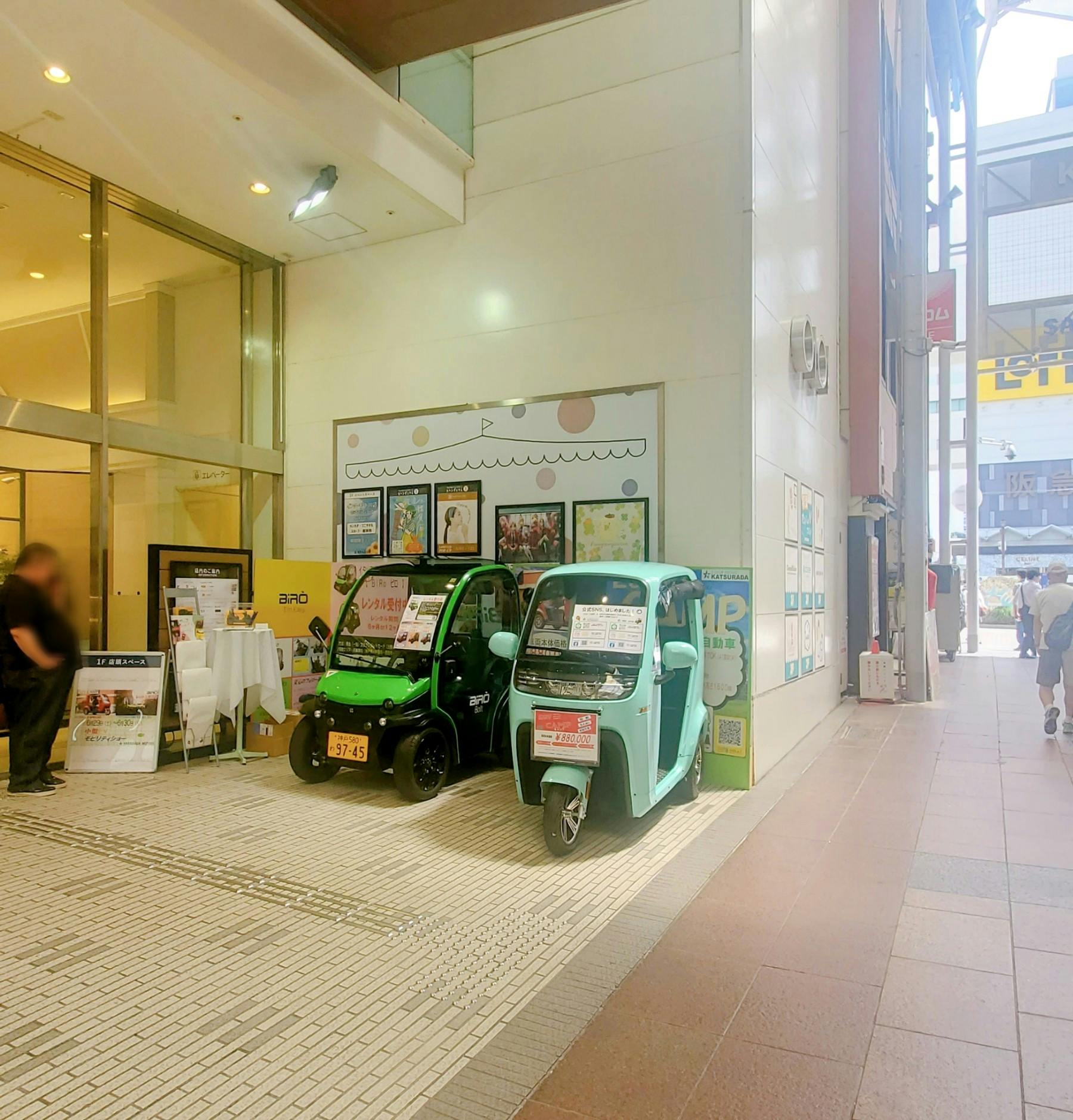 【神戸マルイ】1階 エントランス【PRイベント】メインの入口横、交通量が多い好立地スペース