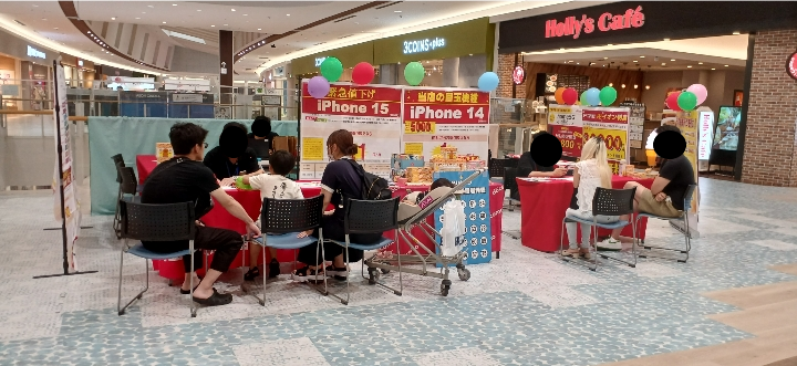 【イオンモール草津】3Fサンリオ前