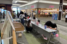 【イオンモール草津】3Fサンリオ前