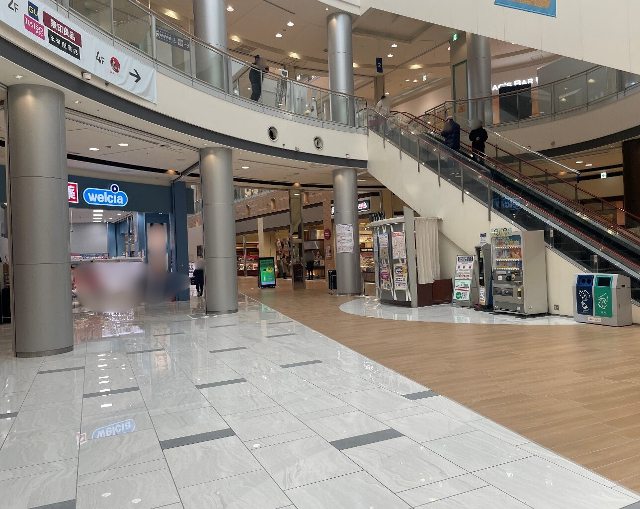 【イオンモール伊丹】1F スカイコート