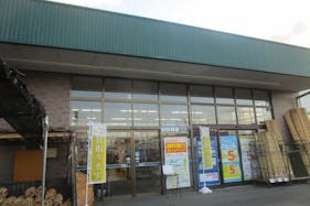 【サンデー白山店】屋内レジ前 食物販やプロモーション等の出店に最適なホームセンター店内のイベントスペース