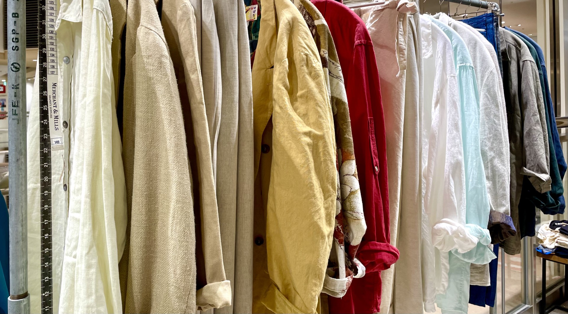 【アミュプラザ鹿児島】視認性抜群！ファッション関係の雑貨やユニセックスアパレルの催事に適した３F中央駅側エスカレーター前のポップアップスペース