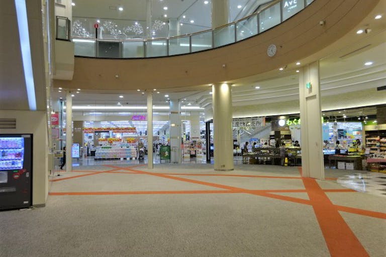 【イオンモール木曽川】1FサウスコートAの画像1