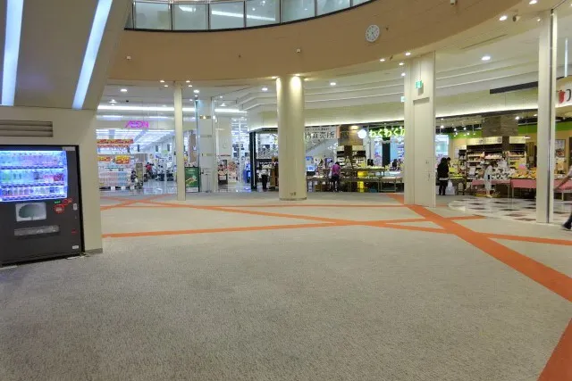 【イオンモール木曽川】1FサウスコートA