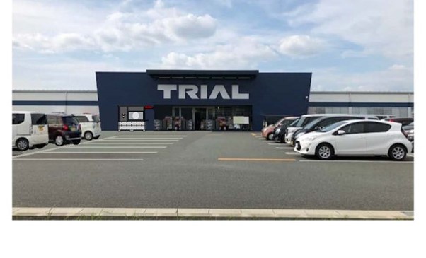 【メガセンタートライアル大津店】Ⓐキッチンカースペース【入口正面右側】