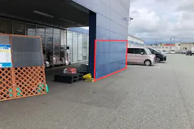 【メガセンタートライアル大津店】Ⓐキッチンカースペース【入口正面右側】