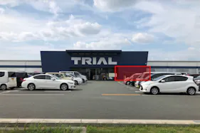 【メガセンタートライアル大津店】Ⓐキッチンカースペース【入口正面右側】