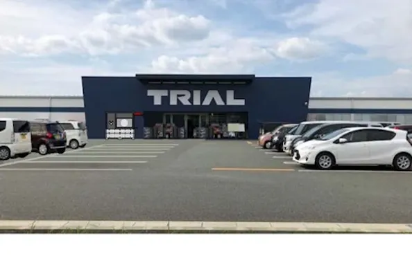 【メガセンタートライアル大津店】Ⓐキッチンカースペース【入口正面右側】