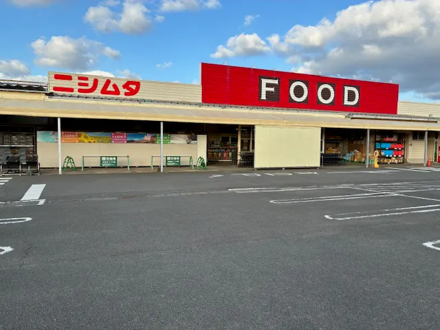 【スーパーセンターニシムタ 枕崎店】キッチンカー出店に最適な駐車場の屋外スペース