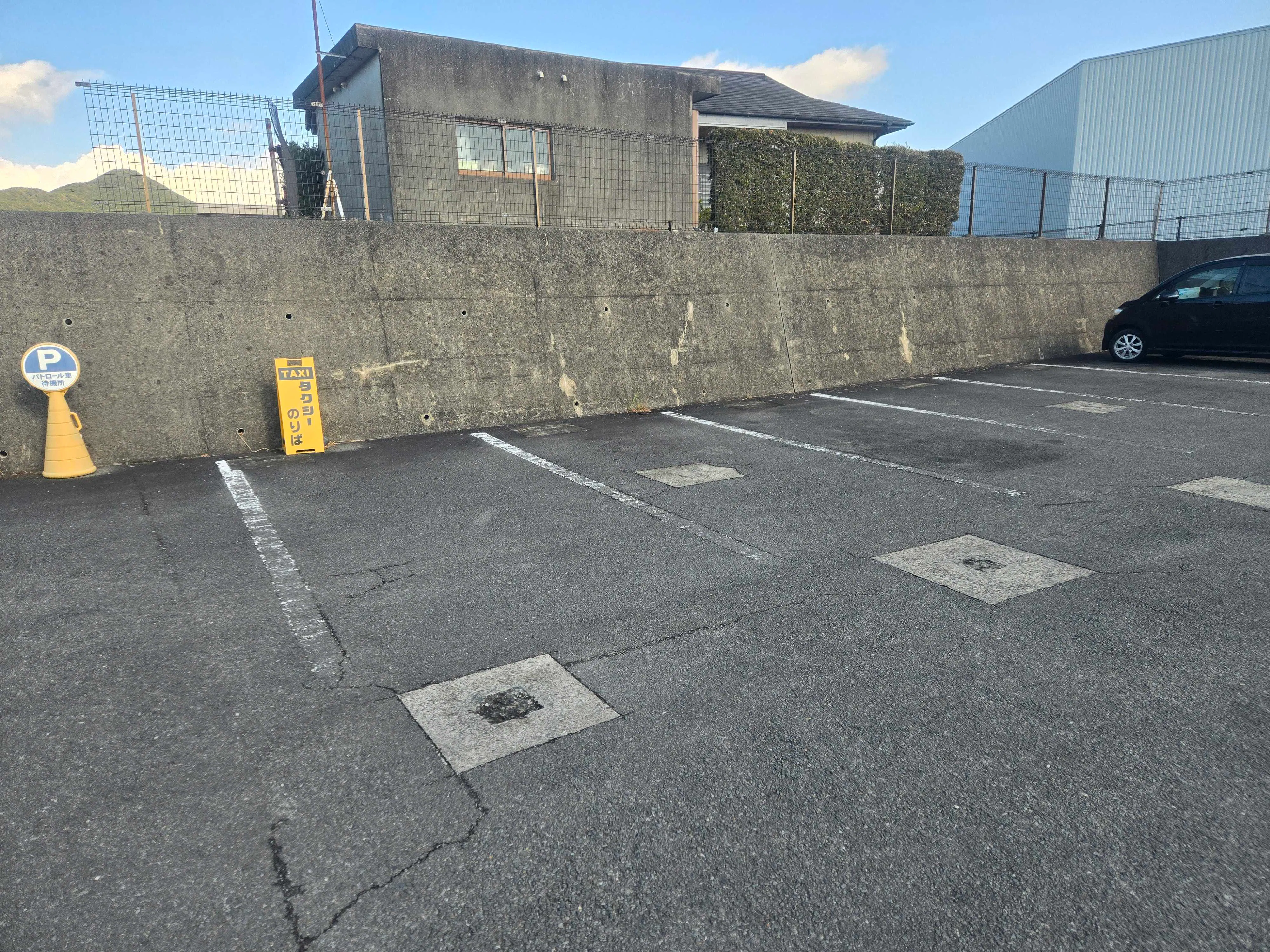 【スーパーセンターニシムタ 枕崎店】キッチンカー出店に最適な駐車場の屋外スペースの画像