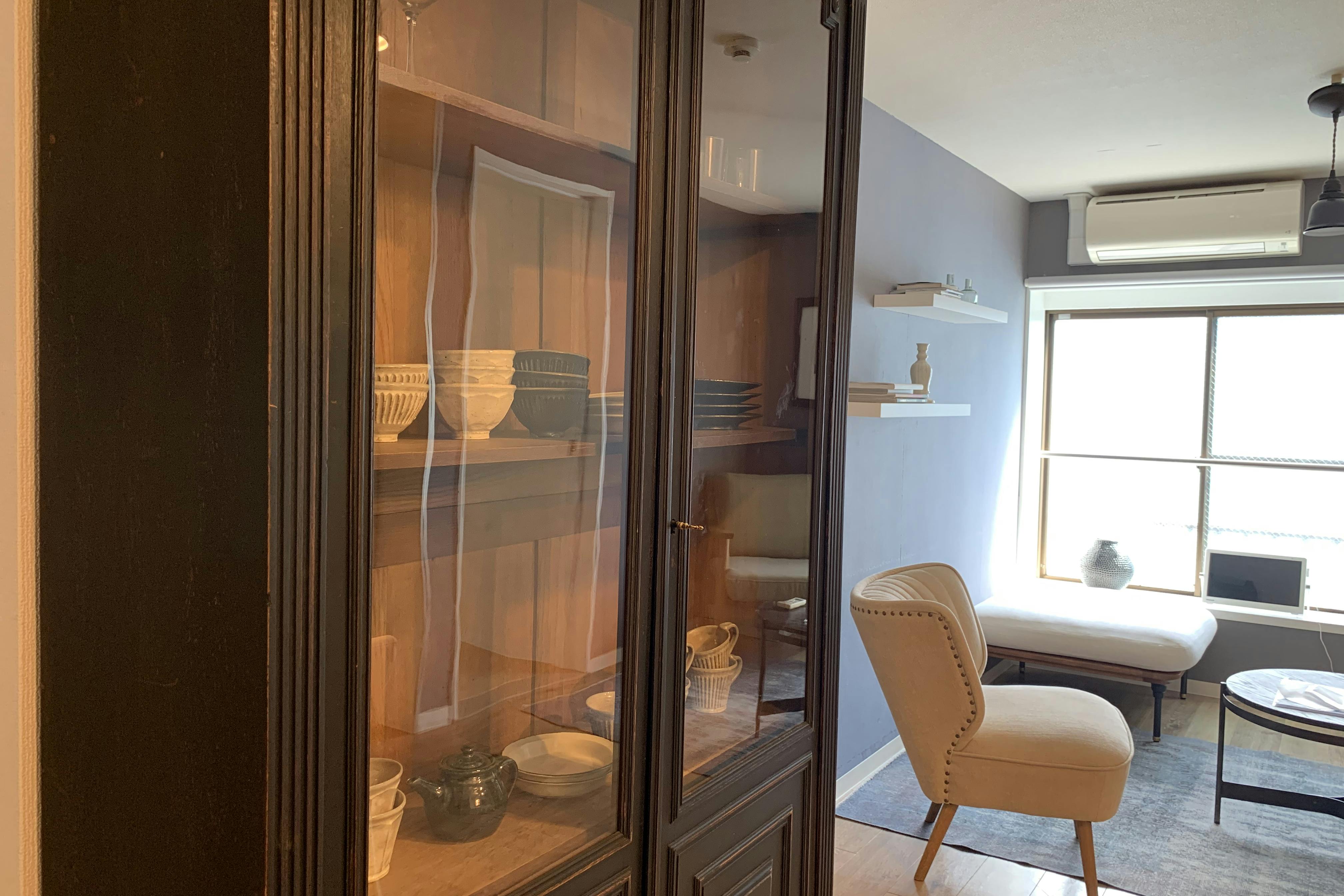 ベルギーなど西欧のアンティーク家具