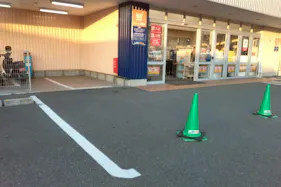 【ミスターマックス Select宇美店】店頭 販促プロモーションや物販用途に最適な総合ディスカウントストアの催事イベントスペース