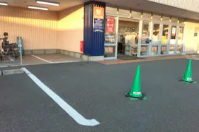 【ミスターマックス Select宇美店】店頭 販促プロモーションや物販用途に最適な総合ディスカウントストアの催事イベントスペース