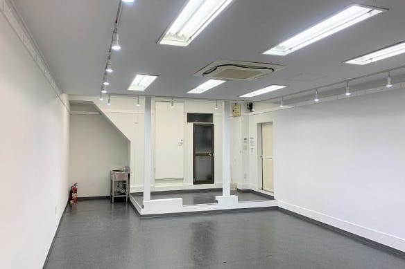 【阿佐ヶ谷駅2分】食物販や出張販売、アパレルの物販に利用可能なパールセンター商店街に面した貸店舗②