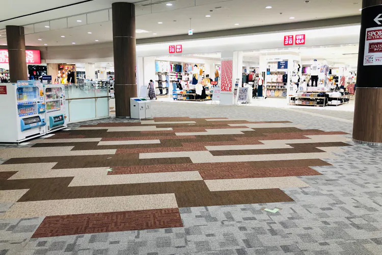 【イオンモール福津】2階 ノースブリッジB(ユニクロ前)