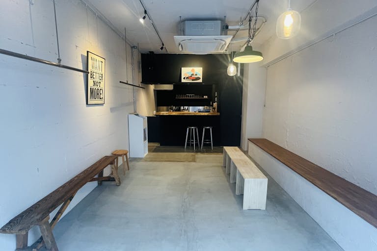 【高円寺駅2分】カフェバー兼ギャラリーポップアップとして利用可能な路面スペースの画像1