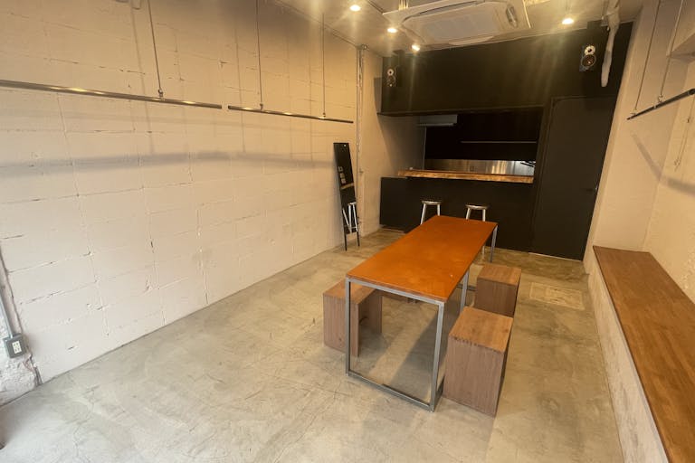 【高円寺駅2分】カフェバー兼ギャラリーポップアップとして利用可能な路面スペースの画像2