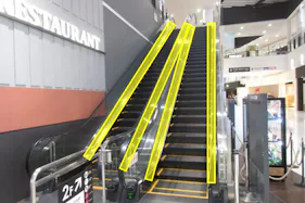 【イオンモール木更津】エスカレーター手すり
