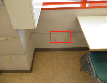 【ザ・ビッグ大館南店】店舗入口脇（中） 販促プロモーションに最適なスーパー店内催事イベントスペース