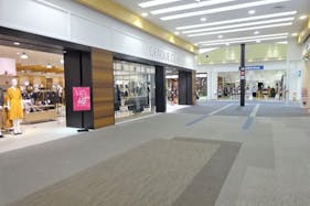 【イオンモール木曽川】1F中央入口前B