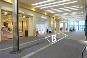 【イオンモール木曽川】1F中央入口前B