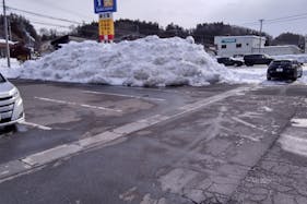 【ホームマート乙供店】屋外駐車場 キッチンカーの出店に最適なホームセンター内駐車場の屋外イベントスペース