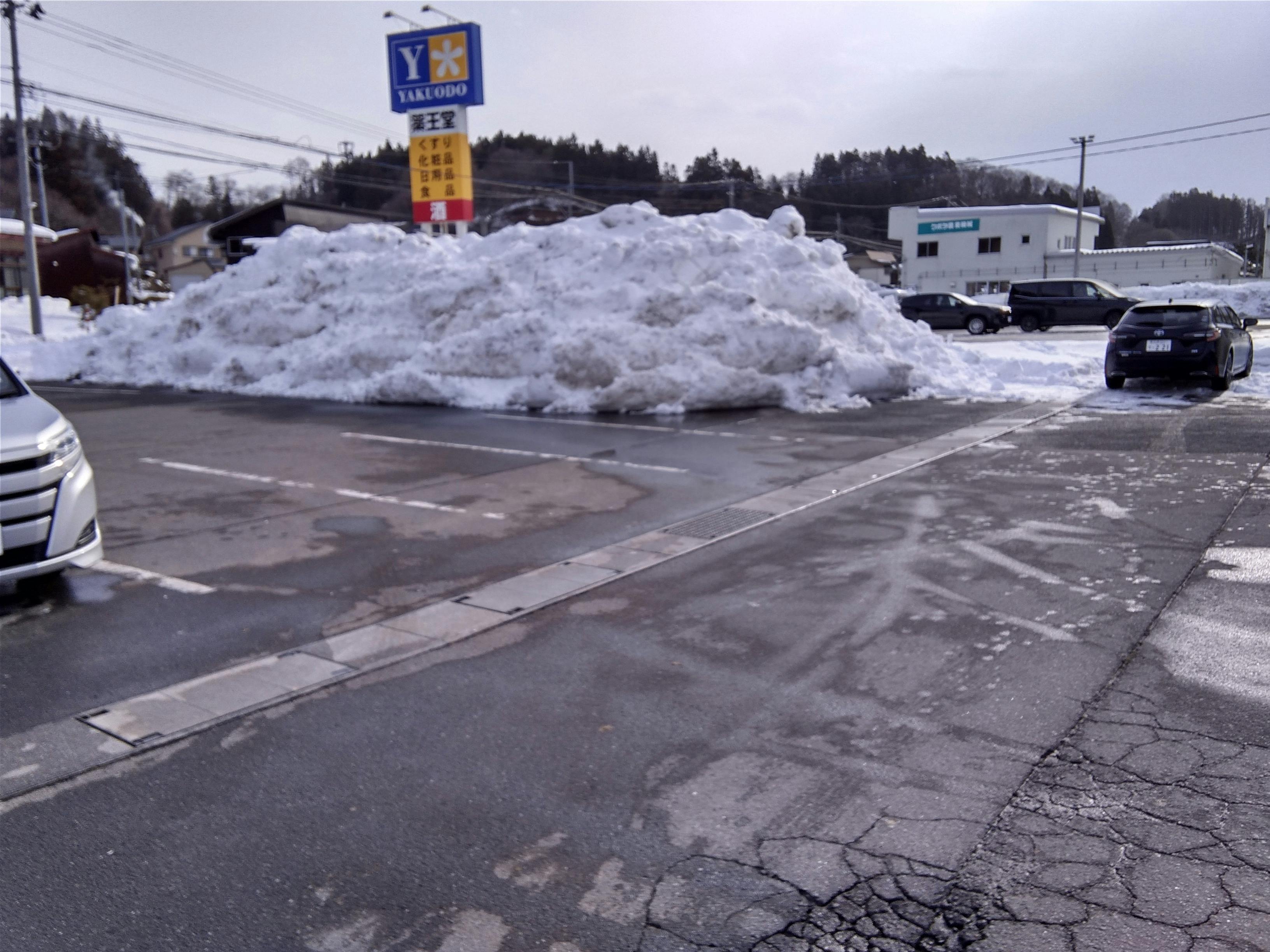 【ホームマート乙供店】屋外駐車場　キッチンカーの出店に最適なホームセンター内駐車場の屋外イベントスペースの画像