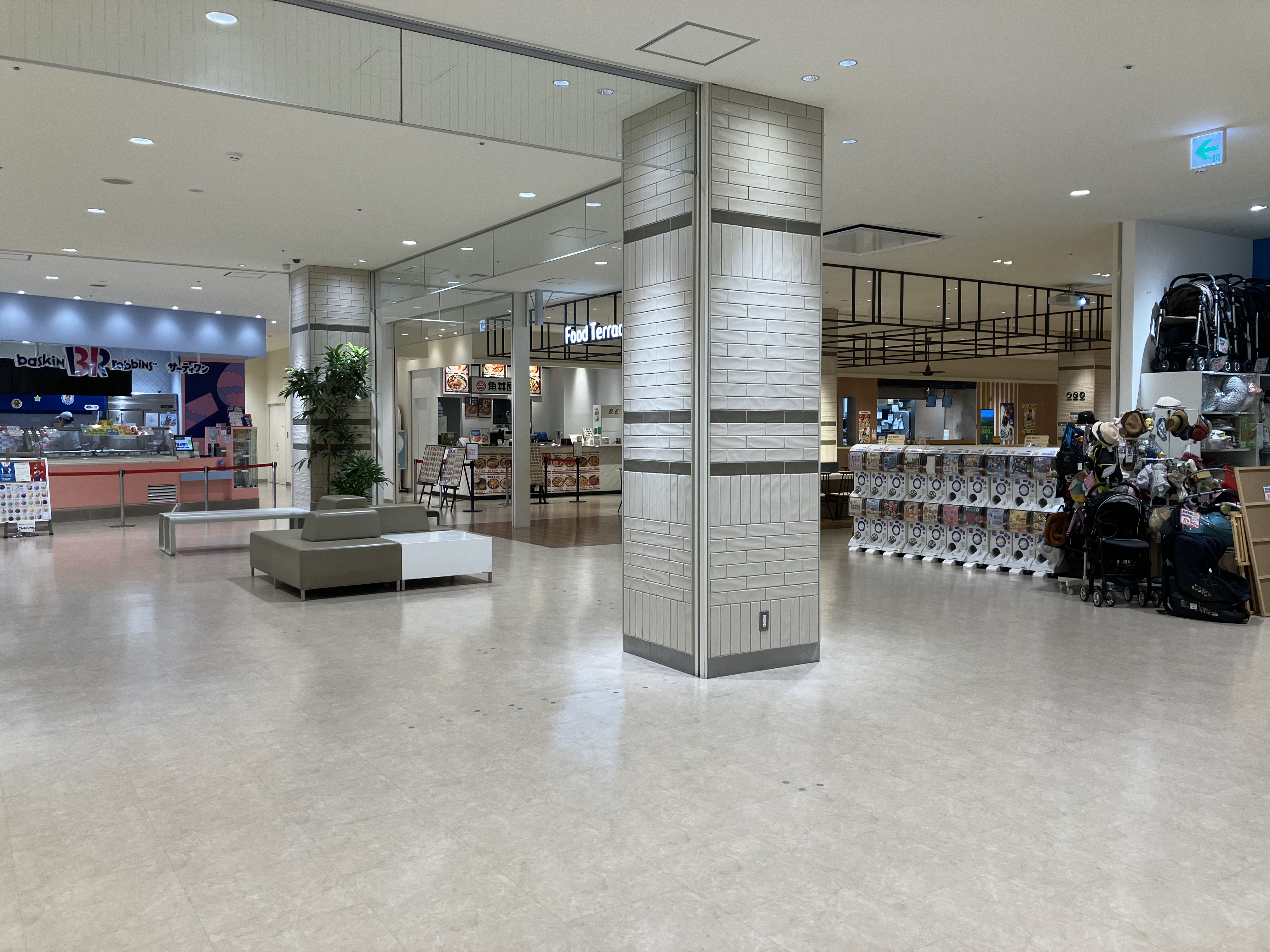 【SOCOLA南行徳】2階エレベーター前　物販、食物販のポップアップストアや販促プロモーションに最適なファミリー向け催事イベントスペース